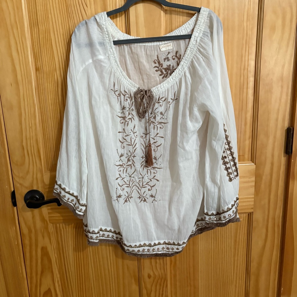 LULA SOUL Cream and Brown Relaxed Top